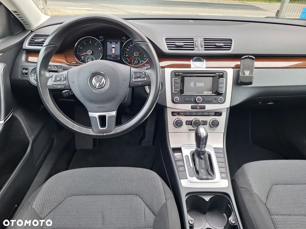 Volkswagen Passat 1.4 TSI DSG BlueMotion Technology Exclusive - 27