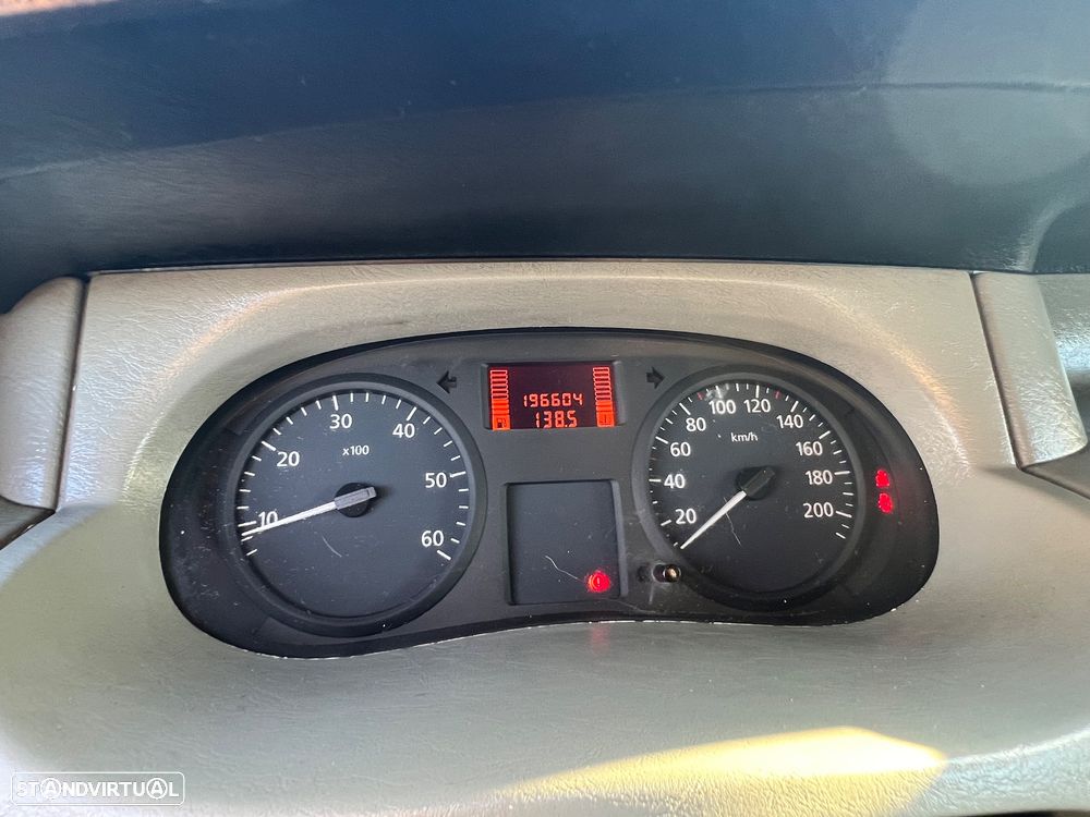 Renault Trafic - 13