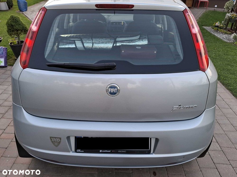 Fiat Grande Punto - 5