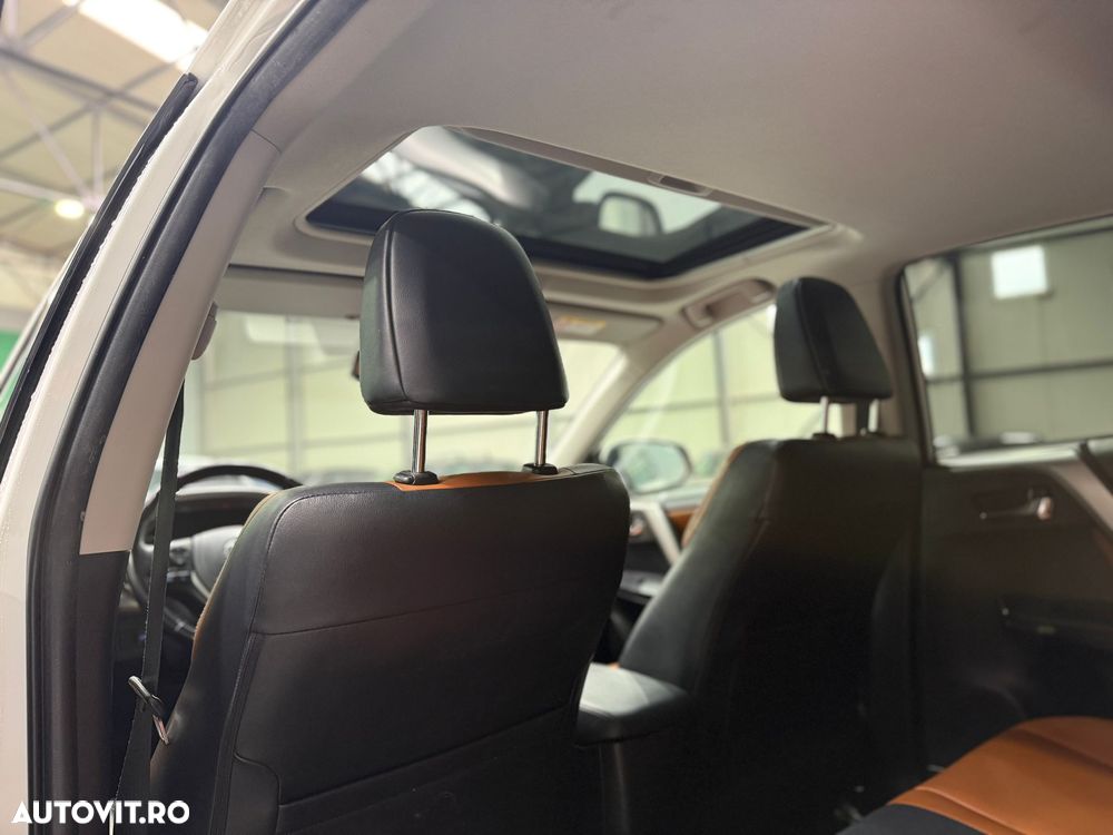 Toyota RAV4 2.5 VVT-i 4x4 Luxury - 19