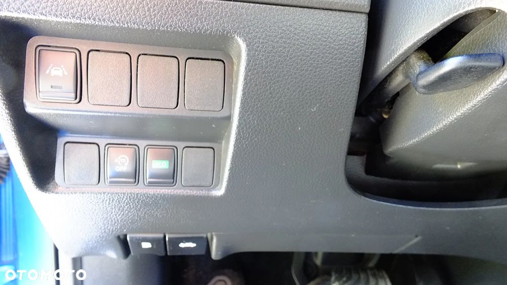 Nissan Qashqai 1.2 DIG-T N-Connecta Xtronic EU6 - 25