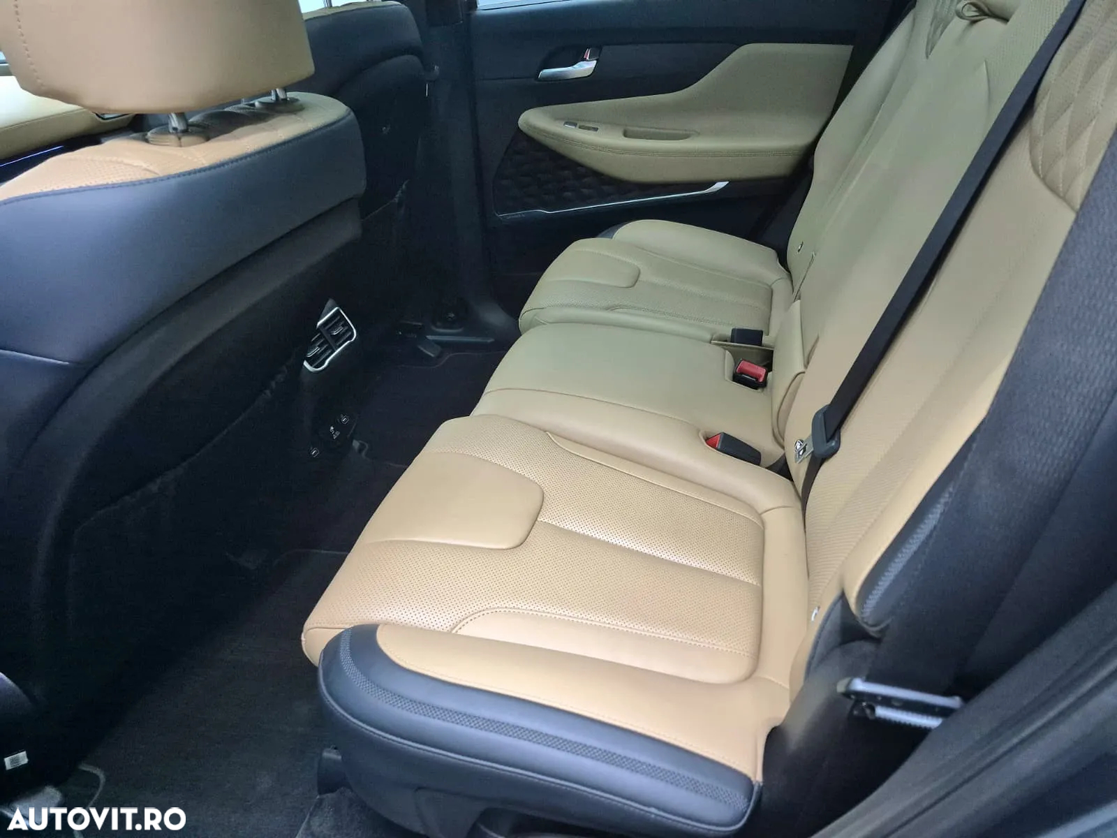 Hyundai Santa Fe 1.6 l 252 CP 4WD 6AT PHEV Luxury - 28