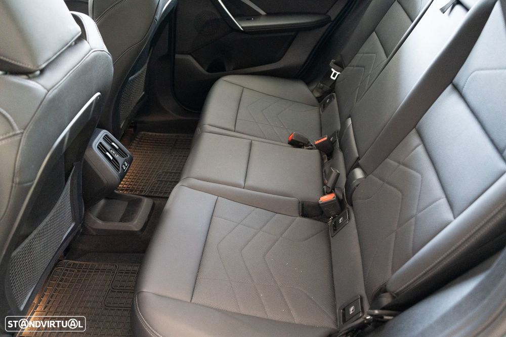 BMW iX1 xDrive30 Pack Desportivo M - 9