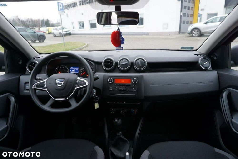 Dacia Duster 1.6 SCe Essential - 13