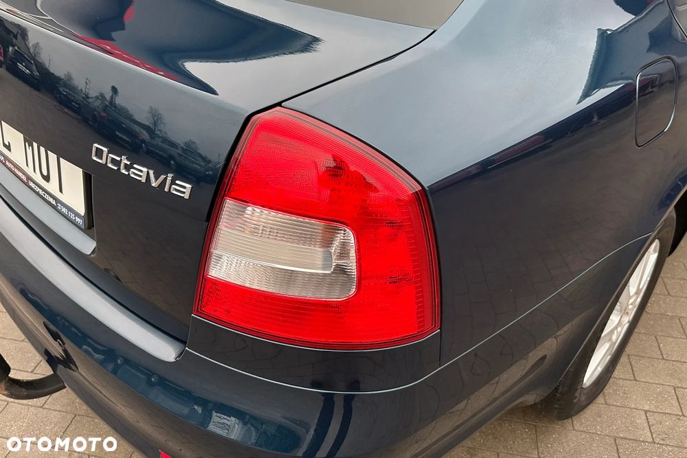 Skoda Octavia 1.6 - 16