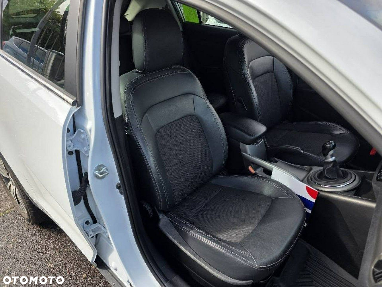 Kia Sportage 1.7 CRDI Business Line L 2WD - 27