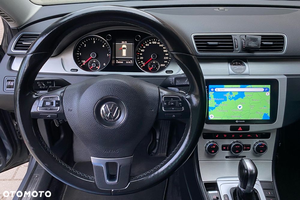 Volkswagen Passat 2.0 TDI DSG BlueMotion Technology Highline - 29