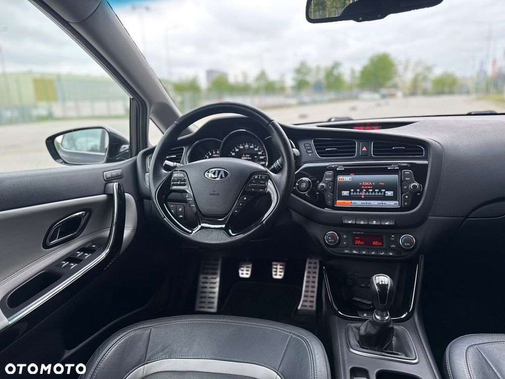 Kia Ceed 1.6 CRDi 128 Platinum Edition - 18