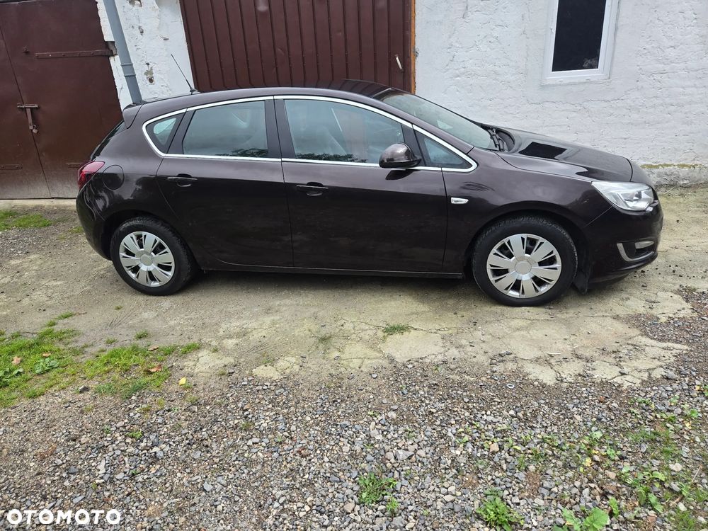 Opel Astra - 1