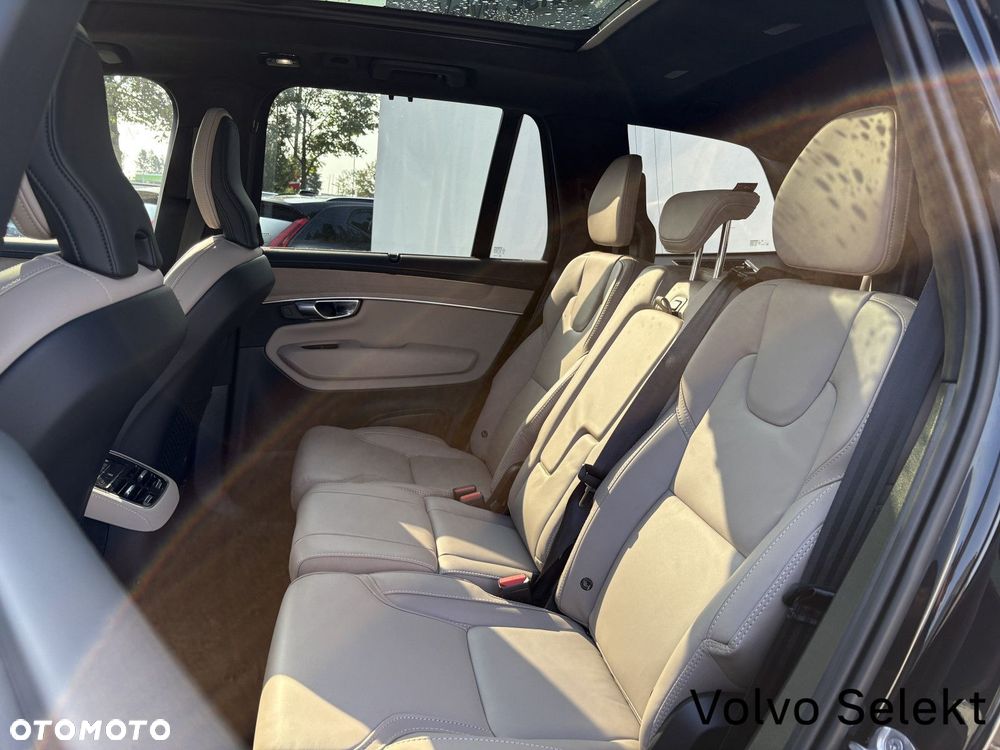 Volvo XC 90 - 24