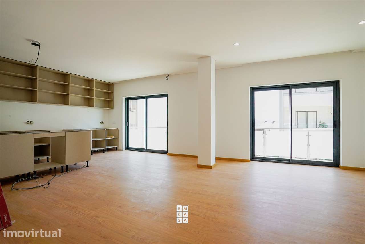 Apartamento T3 Venda em Oliveira de Azeméis, Santiago de Riba-Ul, Ul, - Grande imagem: 2/34