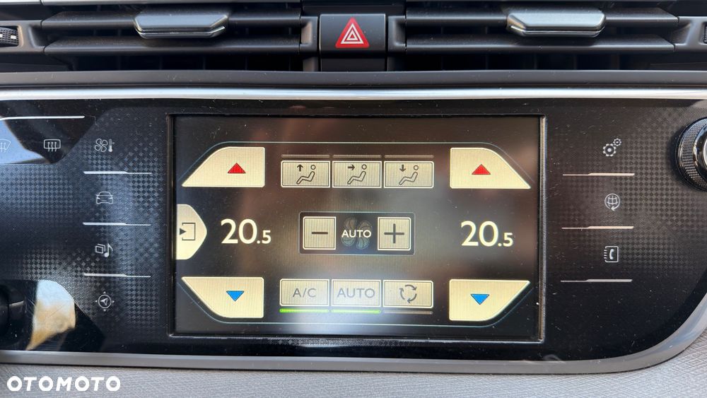 Citroën C4 Grand Picasso - 19