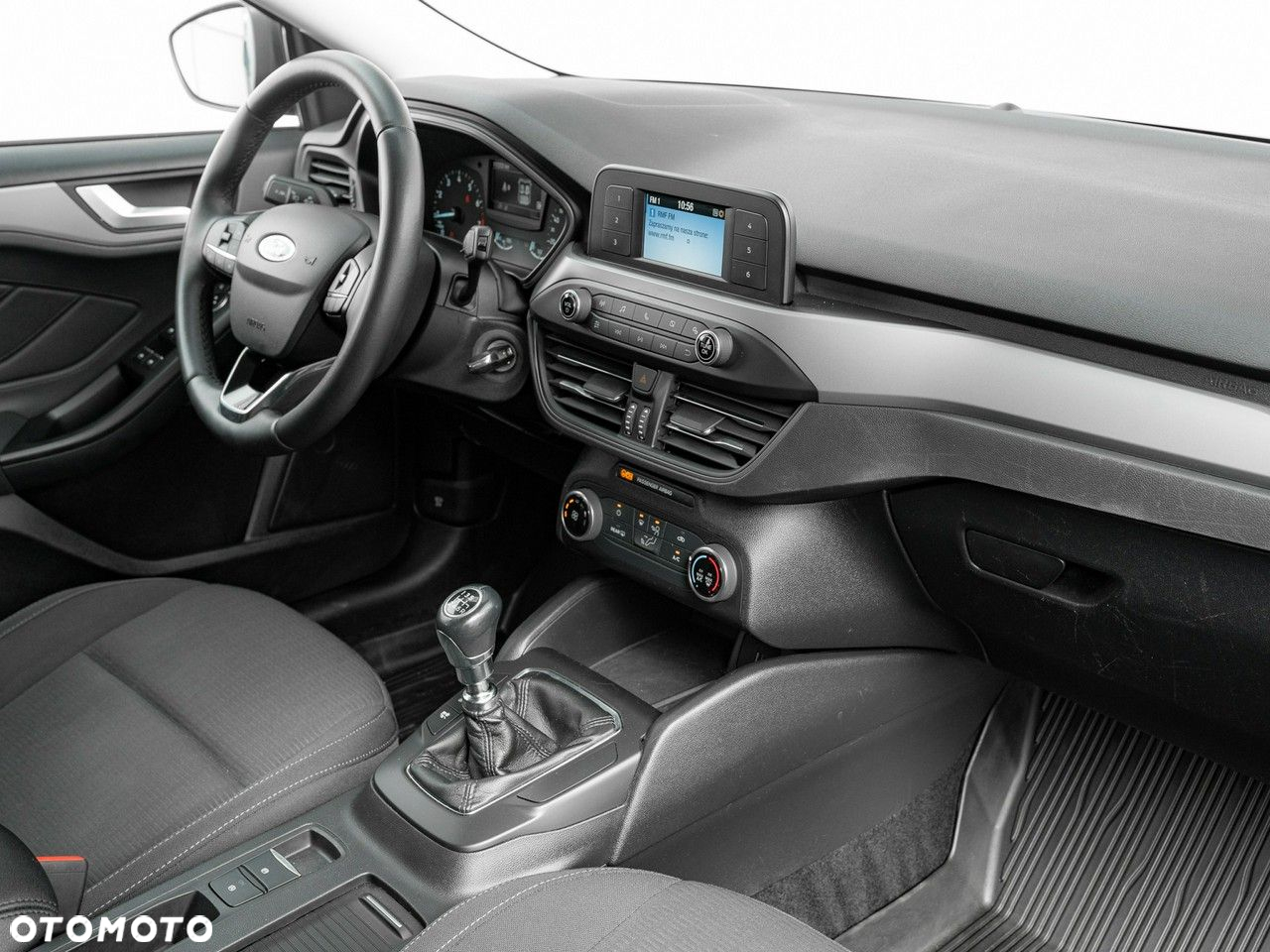 Ford Focus 1.0 EcoBoost Active - 33
