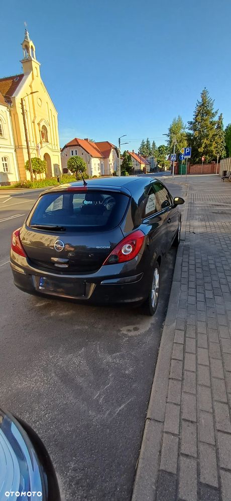 Opel Corsa 1.2 16V Edition / Active - 6