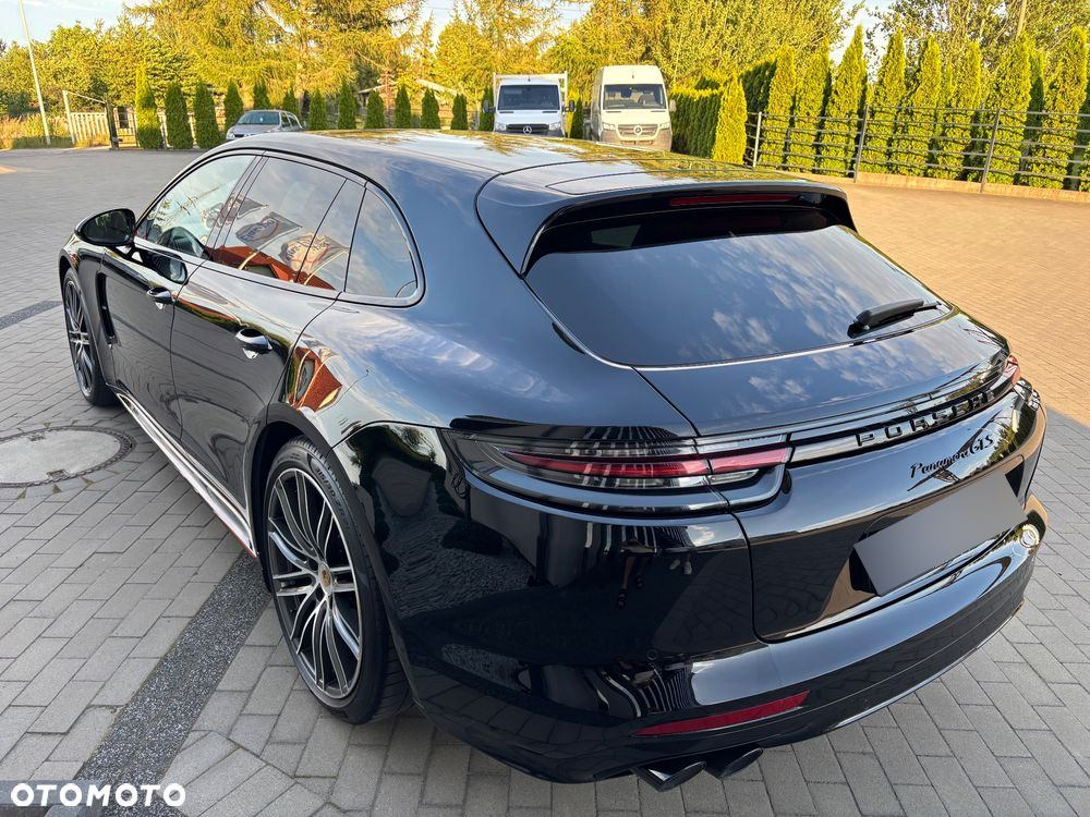 Porsche Panamera GTS Sport Turismo - 7
