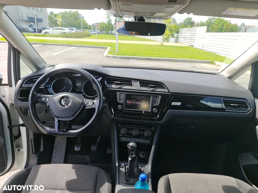 Volkswagen Touran 1.6 TDI SCR (BlueMotion Technology) Comfortline - 11