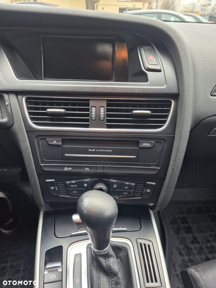 Audi A4 Avant 2.0 TDI DPF multitronic S line Sportpaket - 23