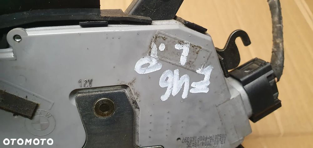 Zamek lewy przód przedni lewy BMW E46 Europa 8253431 - 8
