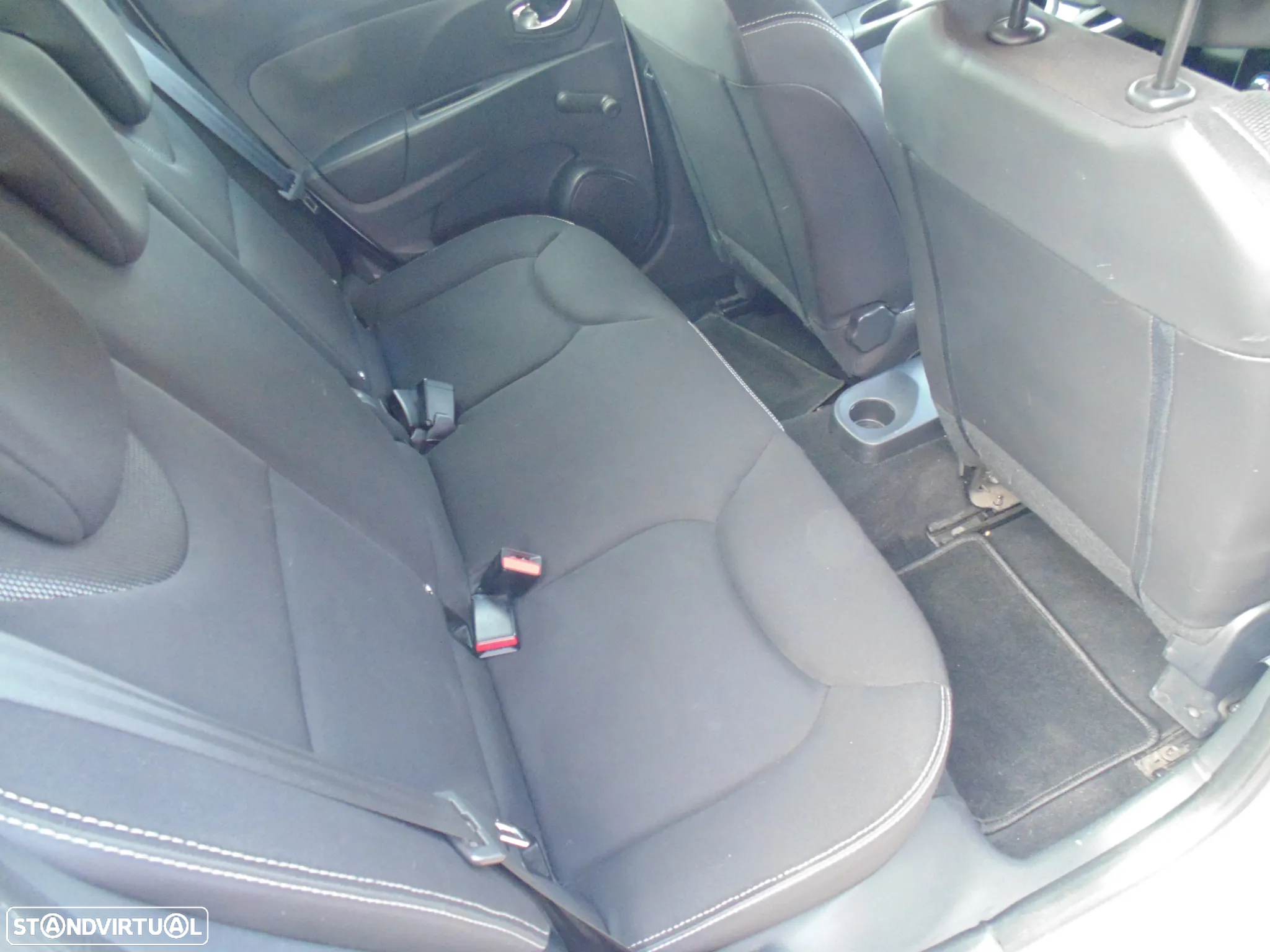 Renault Clio Sport Tourer 0.9 TCE Dynamique S - 16
