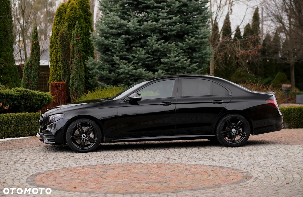 Mercedes-Benz Klasa E 300 9G-TRONIC - 10