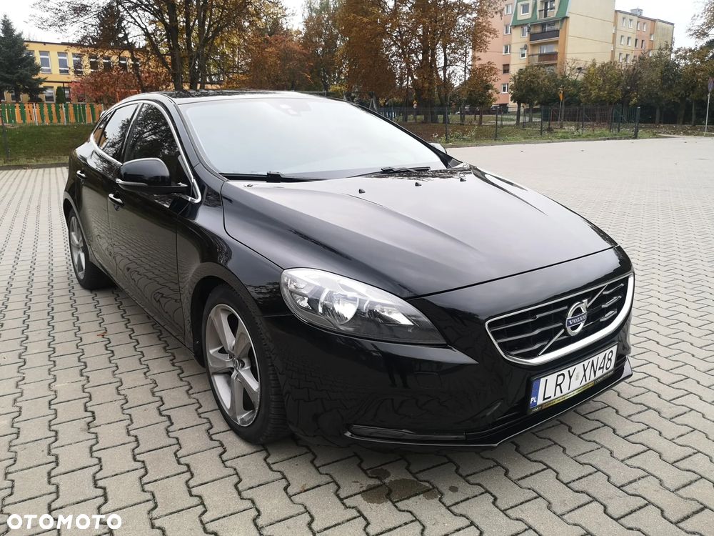 Volvo V40 T3 Momentum - 24