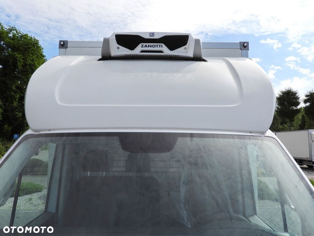 MAN TGE 3.140 CHŁODNIA KONTENER -1*C 8 PALET FUNKCJA GRZANIA TEMPOMAT PNEUMATYKA KLIMATYZACJA  140KM - 15