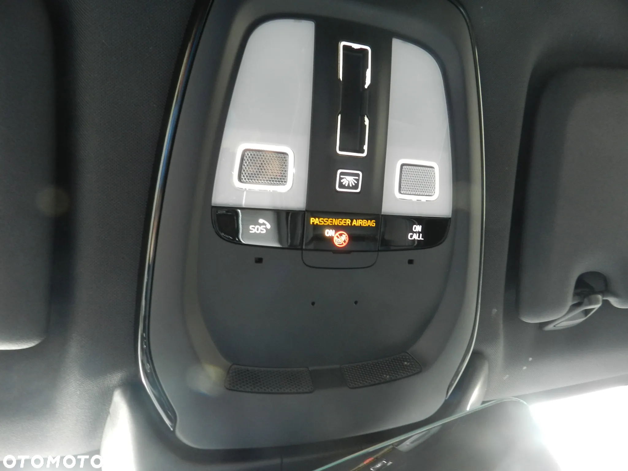 Volvo XC 60 B4 D AWD Plus Dark - 27