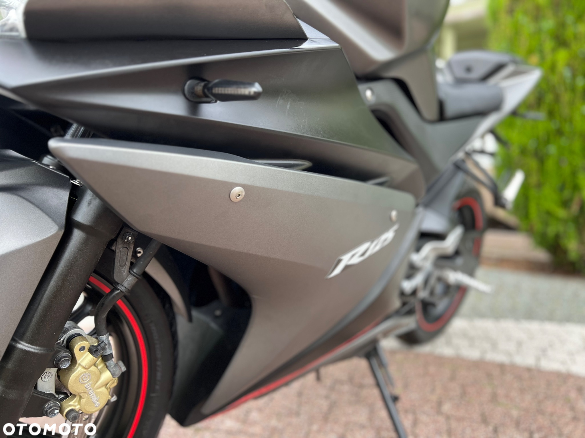 Yamaha YZF - 28