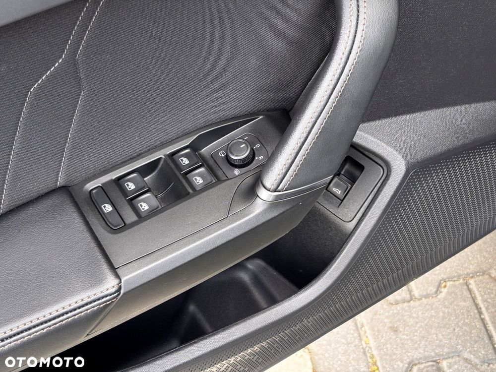 Cupra Leon 1.5 eTSI DSG - 10