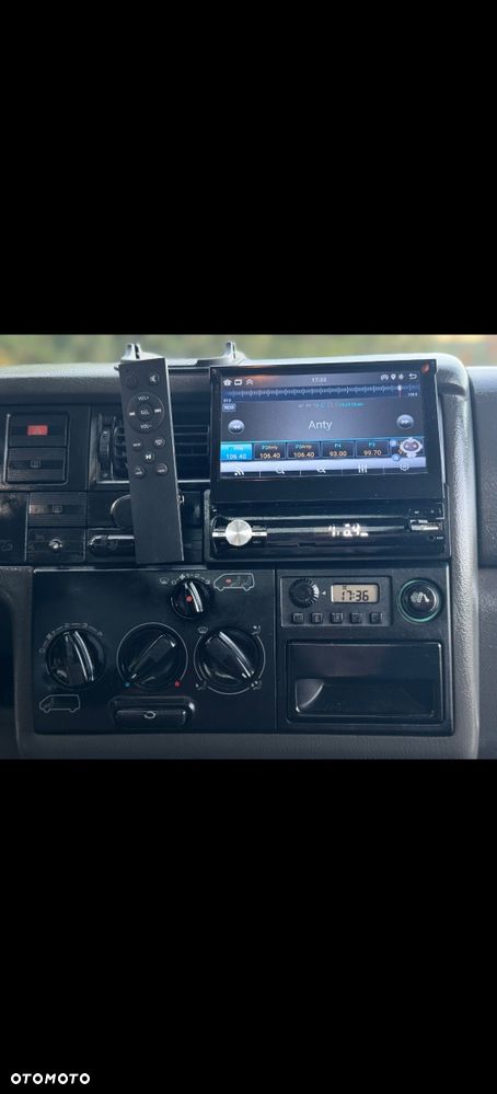 Volkswagen Multivan 1997 photo 3