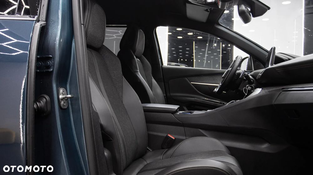 Peugeot 5008 1.6 PureTech GT Line S&S EAT8 - 22