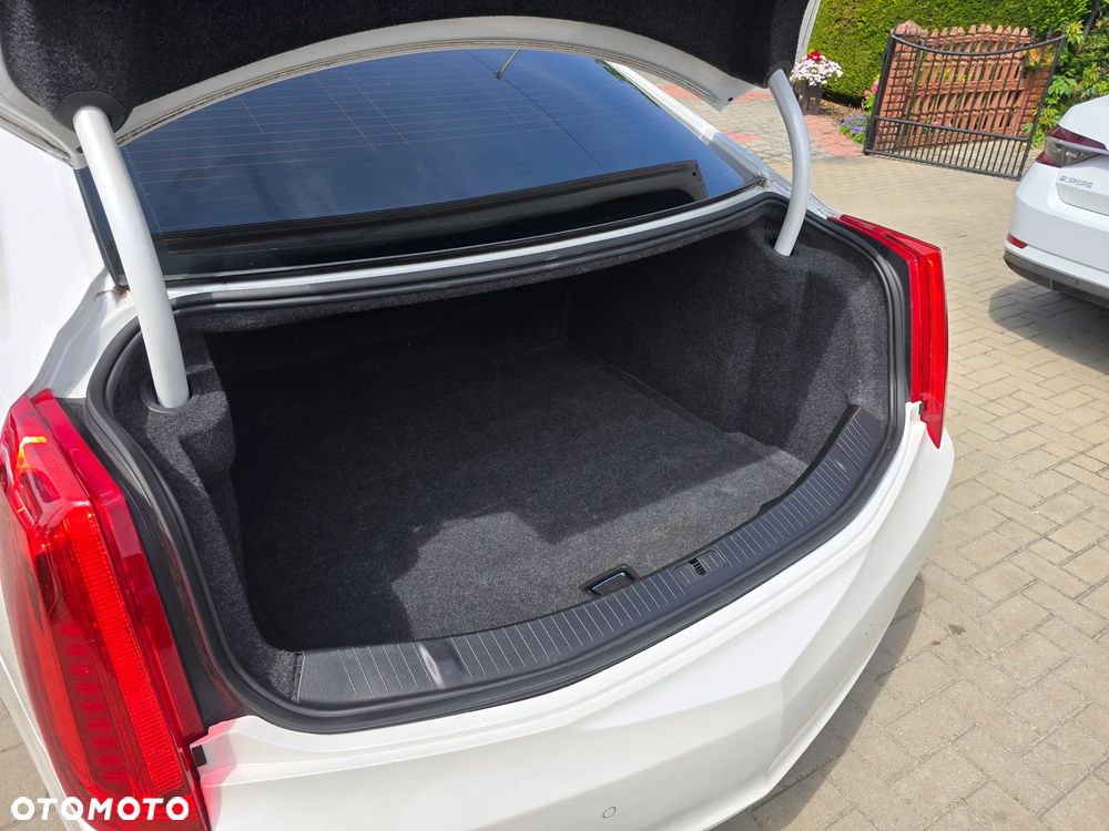 Cadillac XTS - 19