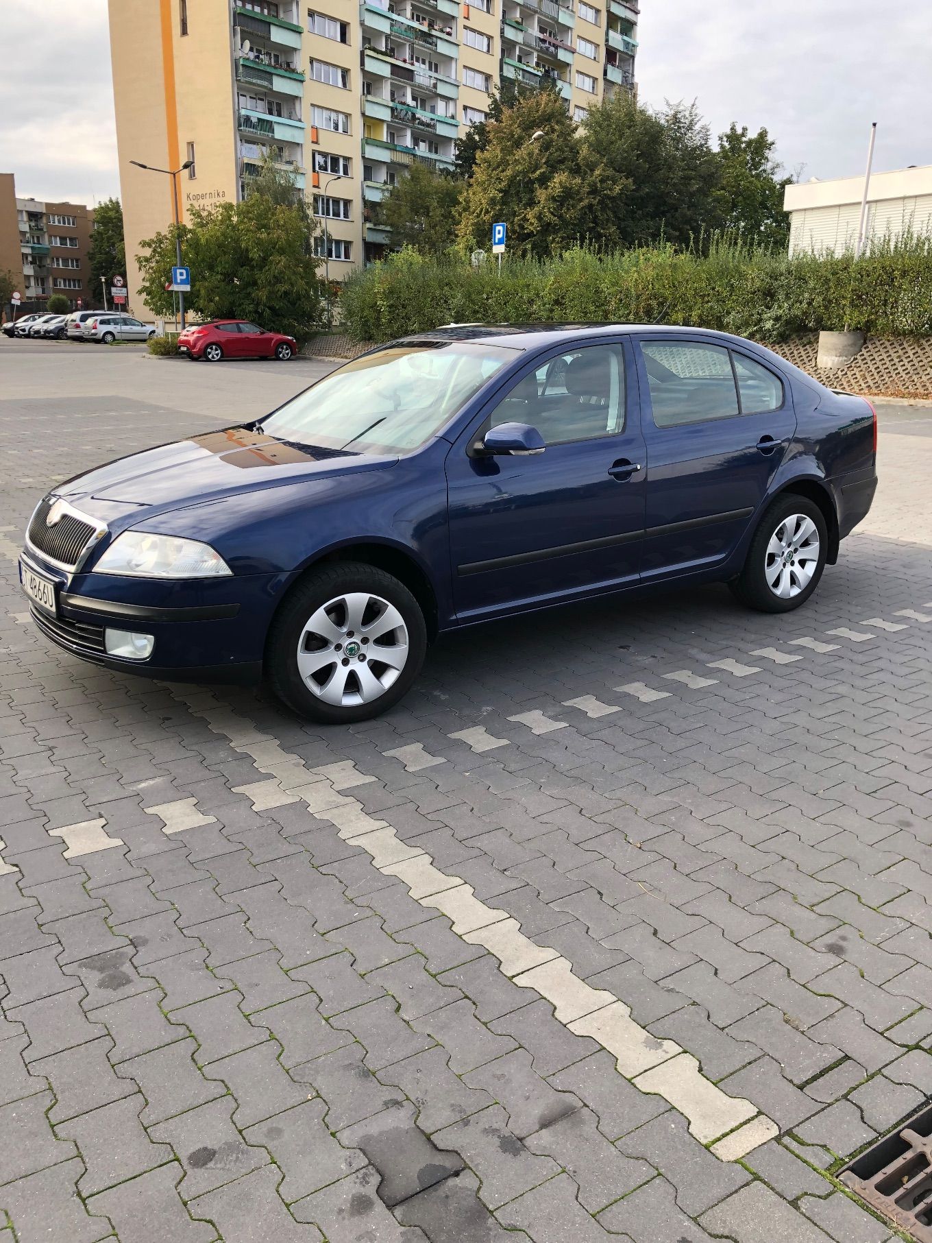 Skoda Octavia 1.6 Elegance - 1