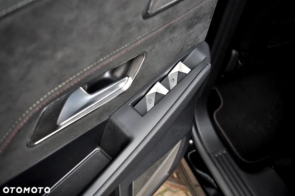 DS Automobiles DS 7 Crossback 1.6 PureTech Performance Line + - 23