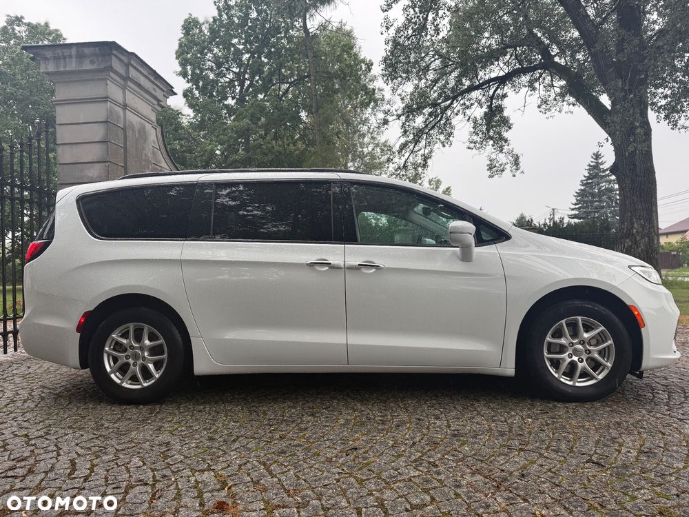 Chrysler Pacifica - 9