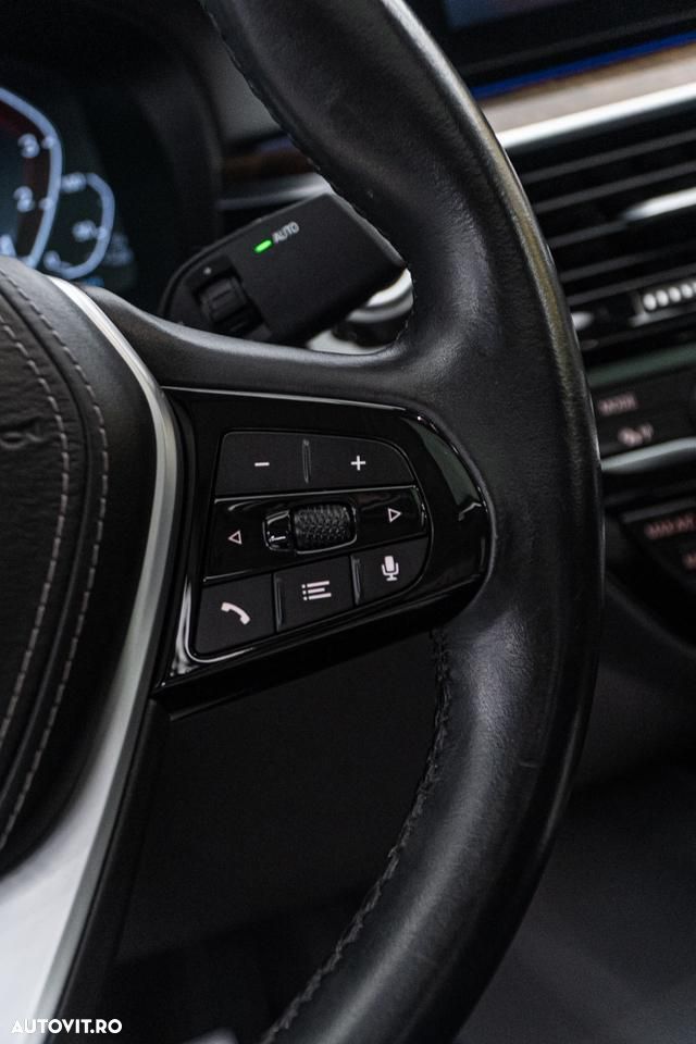 BMW Seria 5 530e AT PHEV - 24