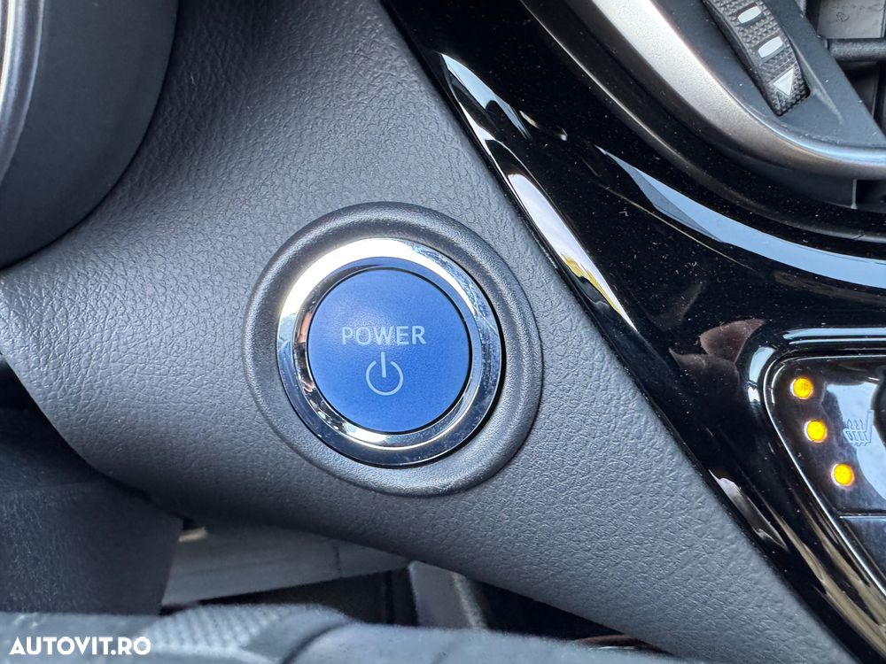 Toyota C-HR - 16
