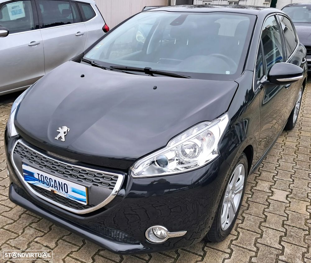 Peugeot 208 1.2 VTi Allure - 1