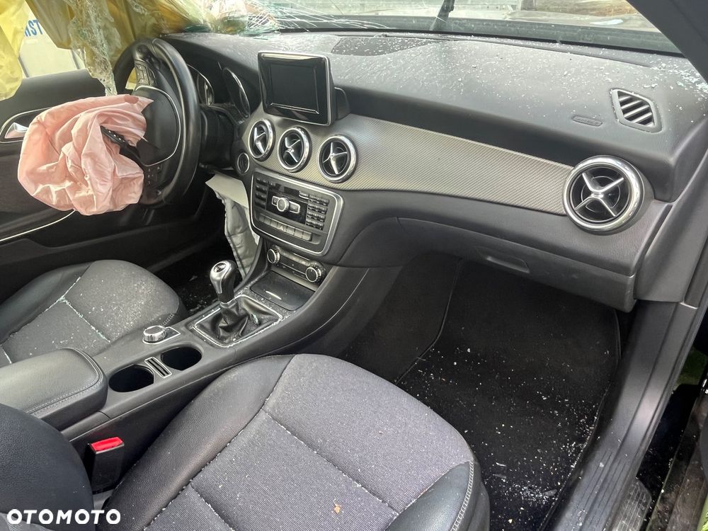 Mercedes-Benz GLA 200 (CDI) d Urban - 5