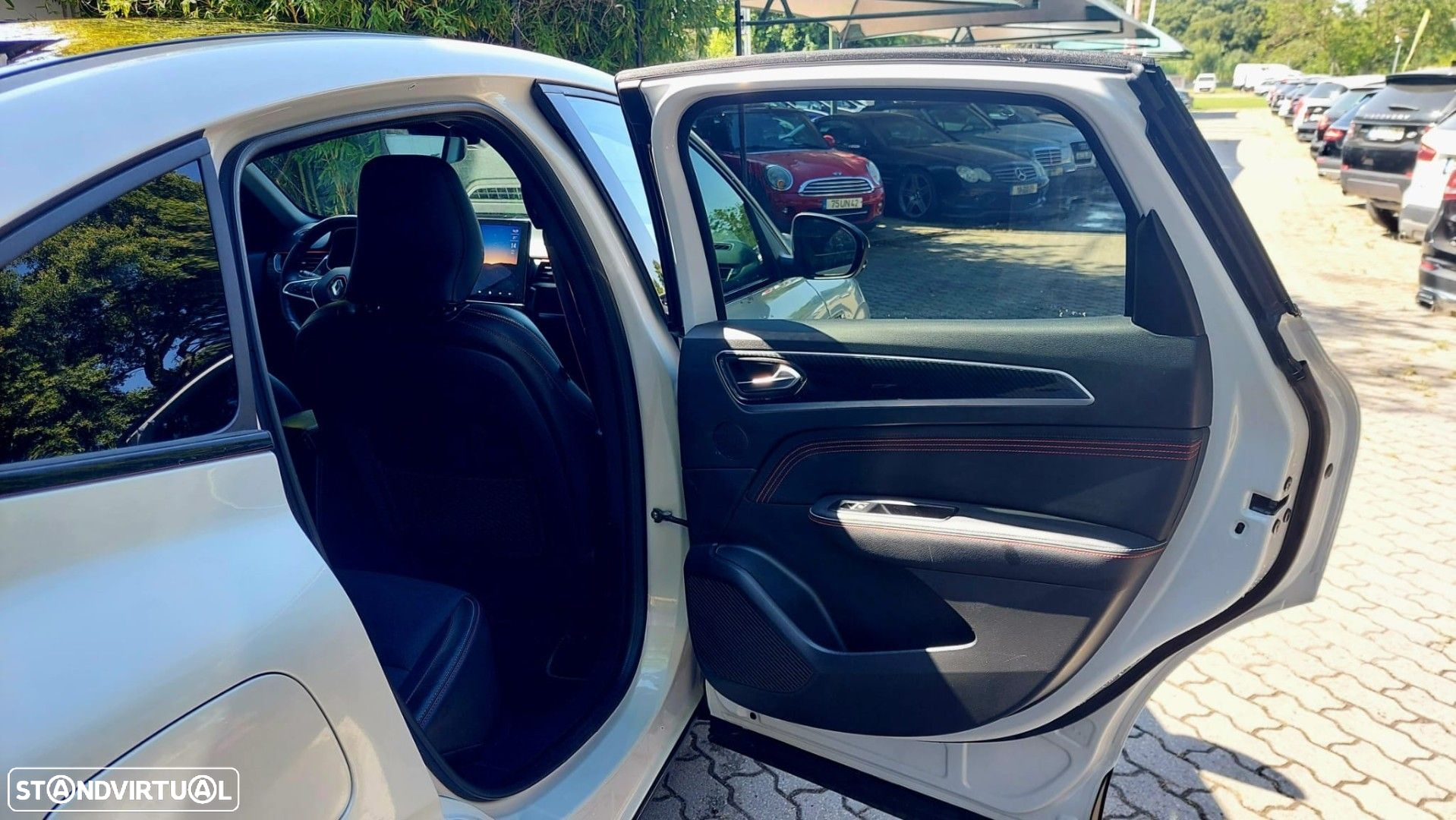 Renault Arkana 1.6 E-Tech R.S.Line - 10
