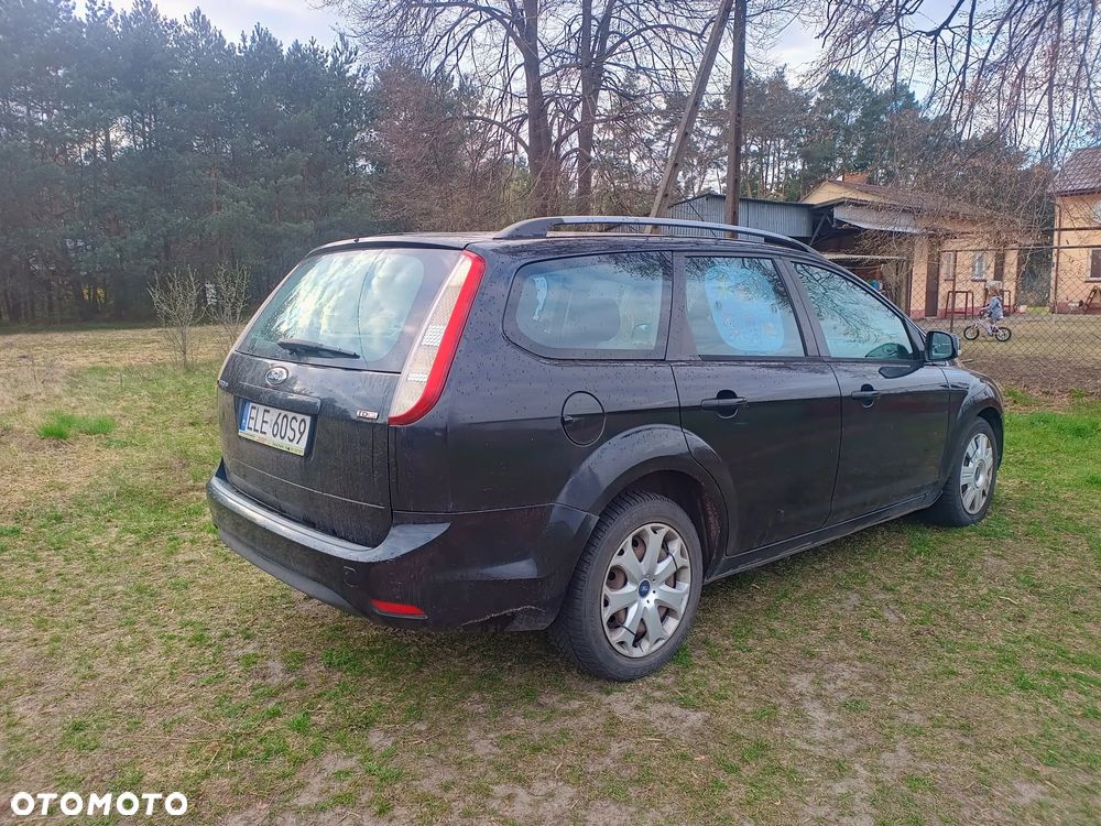 Ford Focus 1.8 TDCi Ambiente - 6