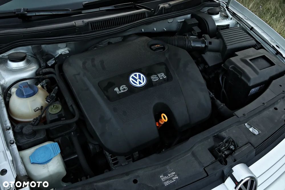 Volkswagen Golf 1.6 Comfortline - 39