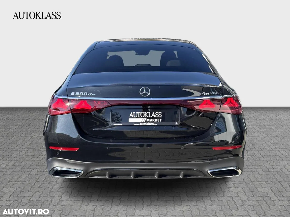 Mercedes-Benz E 300 de 4MATIC Aut. - 6