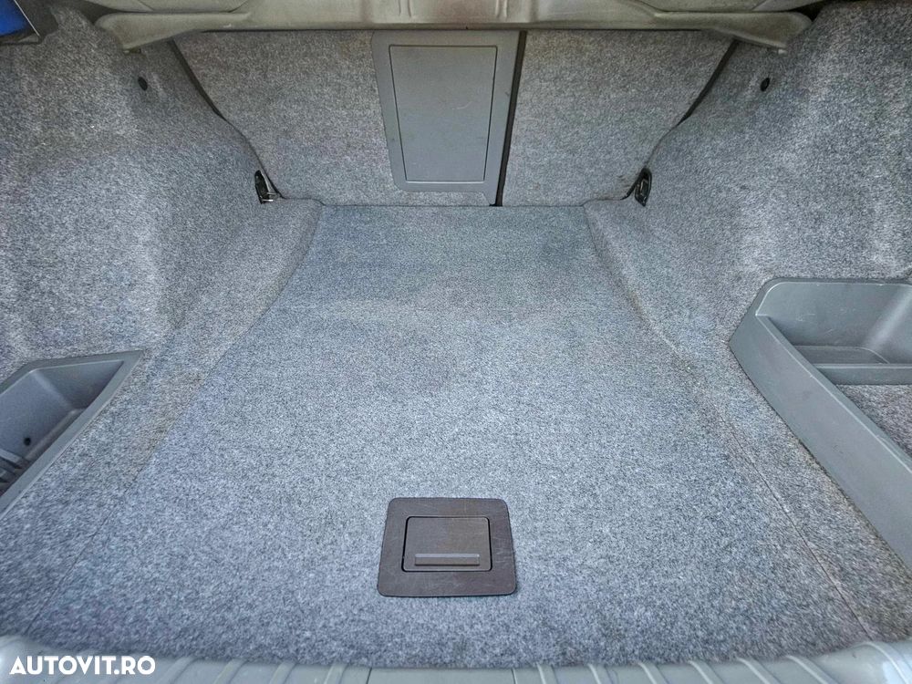 BMW Seria 3 320d DPF - 28