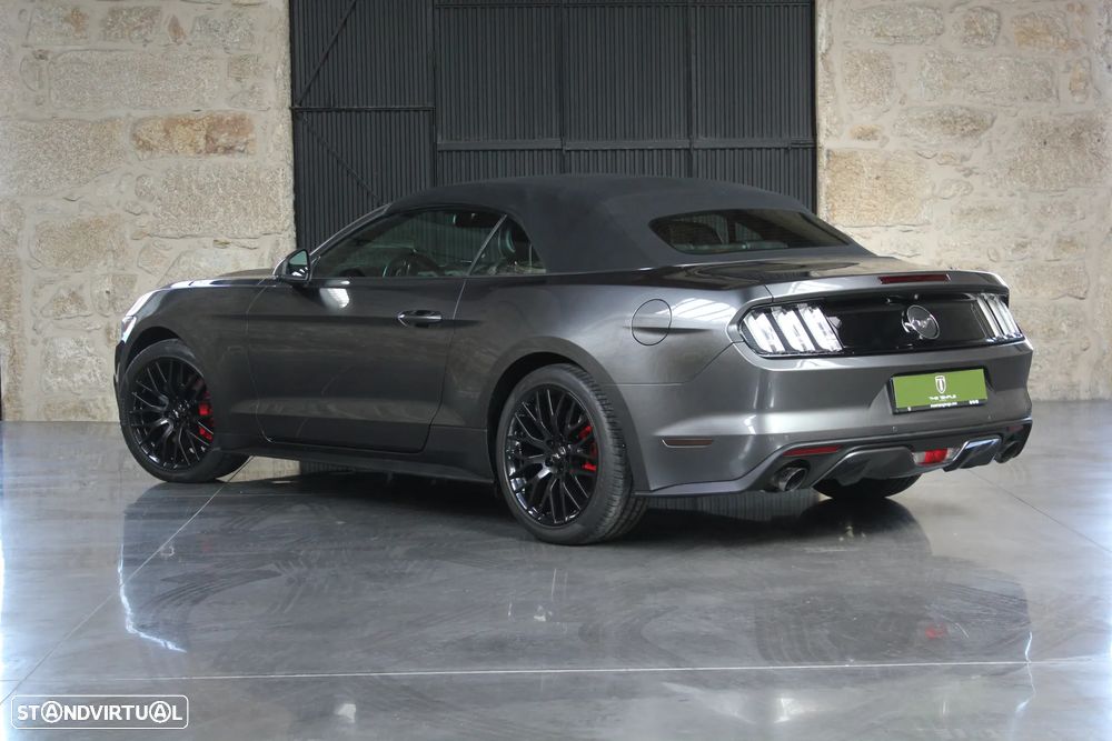 Ford Mustang Cabrio 2.3 Eco Boost - 4