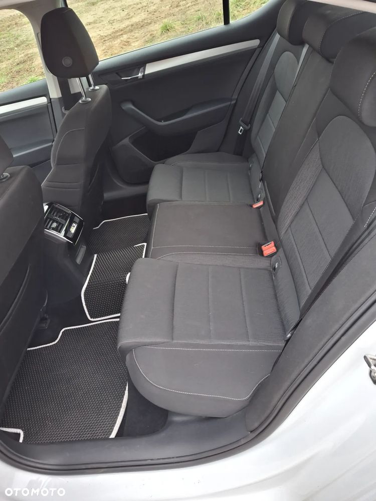 Skoda Superb 2.0 TDI Ambition DSG7 - 8