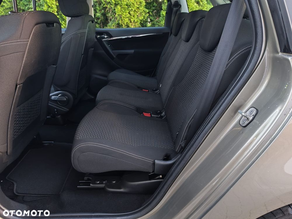 Citroën C4 Picasso - 10