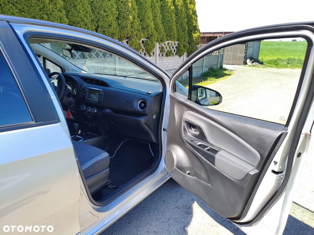 Toyota Yaris 1.5 20th Anniversary CVT - 14
