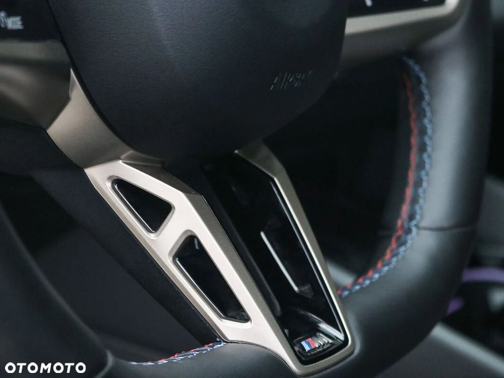 BMW i5 83.9kWh M60 xDrive - 11