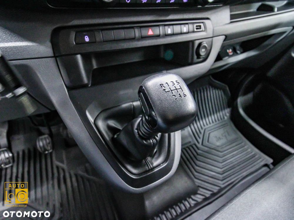 Toyota PROACE BRYGADÓWKA + 6 OSÓB - 21